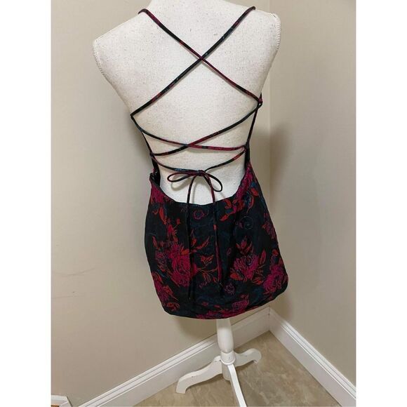 New Urban Outfitters UO Electric Heart Strappy-Back Mini Dress Size L - Picture 7 of 10